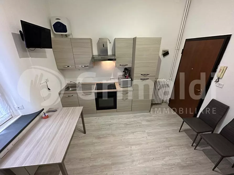 Immagine 2 di Appartamento in affitto  in Via Caccialepori, 13 a Milano