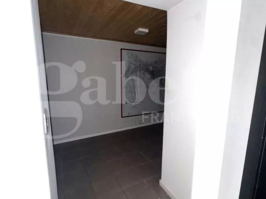 Immagine 11 di Appartamento in vendita  in Via Gino Alfani, 8 a Torre Annunziata