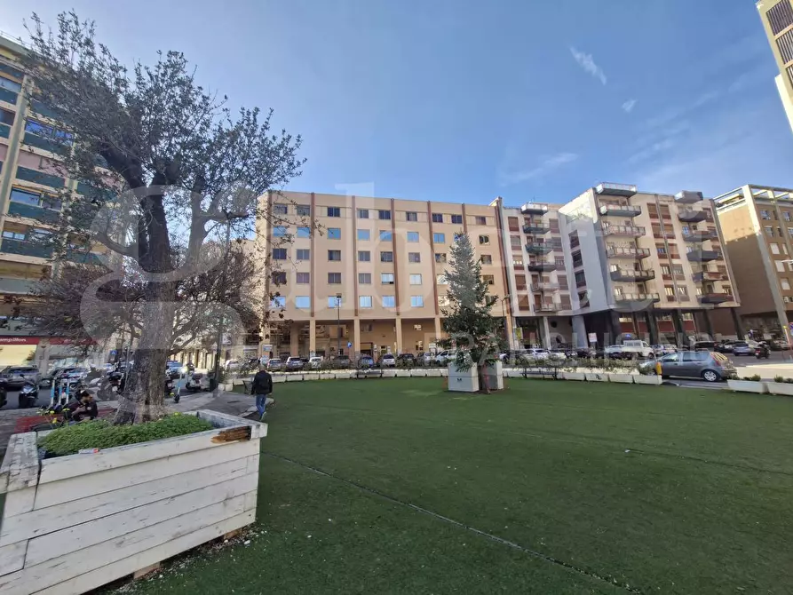 Immagine 3 di Negozio in vendita  in Piazza Don Luigi Sturzo a Palermo