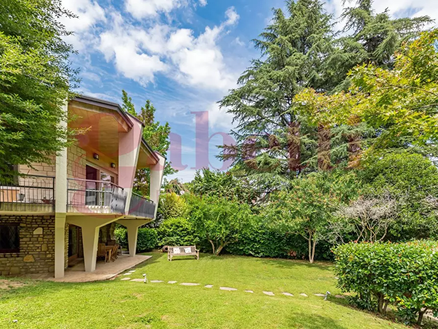Immagine 28 di Villa in vendita  in Via Volturno, 22 a Bergamo