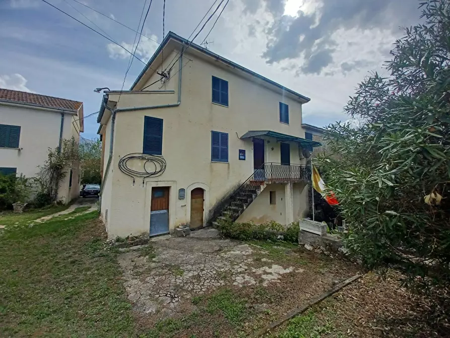 Immagine 1 di Casa indipendente in vendita  in Via Colle Mastroianni, snc a Fontechiari