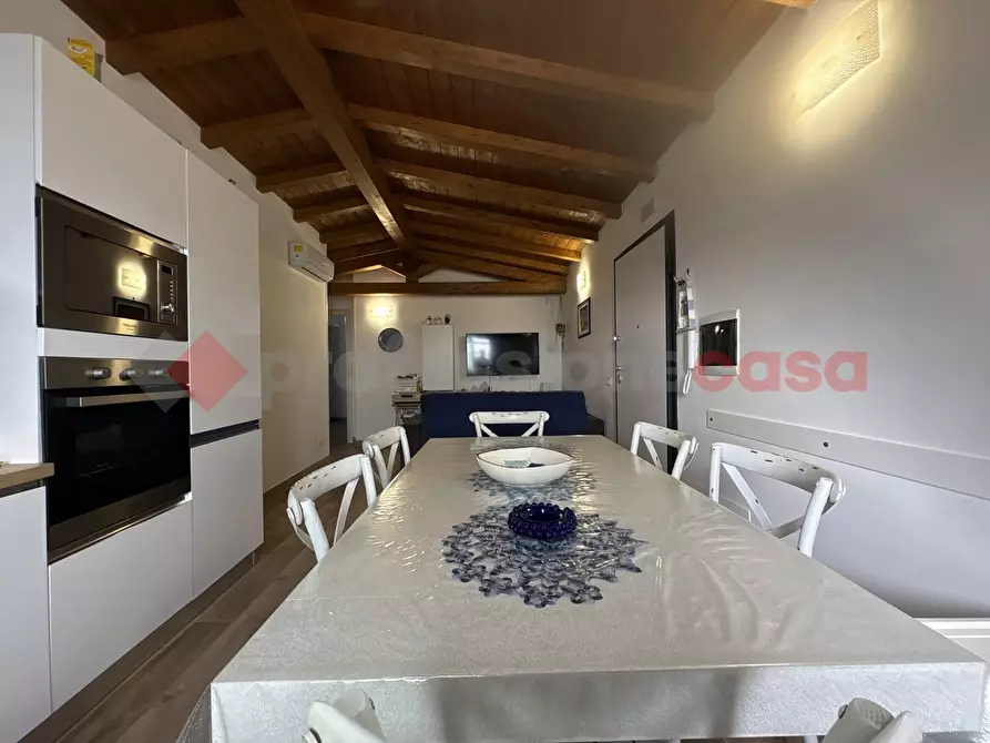 Immagine 9 di Villa in vendita  in Via TORRE GREGORIANA, 17 a Terracina