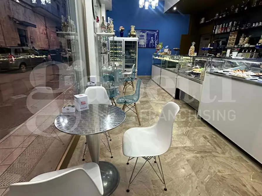 Immagine 14 di Bar / Ristorante in vendita  in Via Angelo Pomes, sn a Ostuni