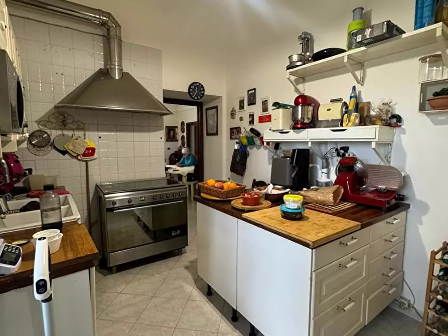 Immagine 19 di Appartamento in vendita  in Via Cupa San Pietro, 11 a Torre Del Greco