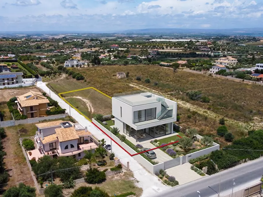 Immagine 12 di Terreno residenziale in vendita  in Via Sebastiano Fortuna, . a Pachino