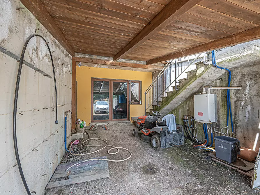 Immagine 37 di Villa in vendita  in Via Canale, 64 a Manziana