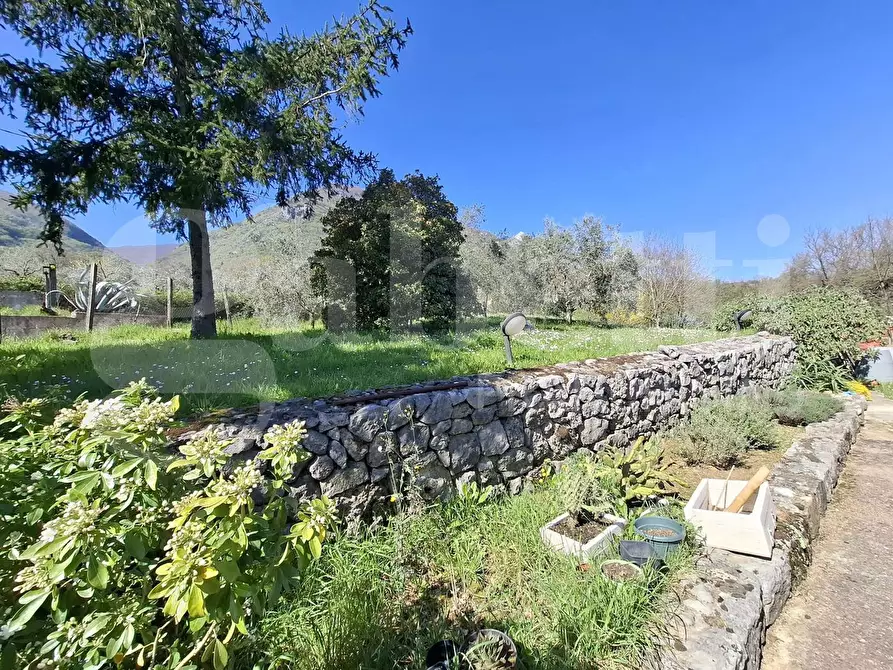 Immagine 3 di Casa indipendente in vendita  in LocalitÃ  Collepiano, 52 a Balsorano