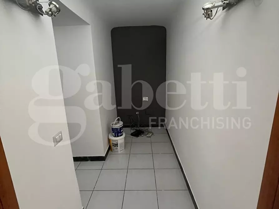 Immagine 5 di Ufficio in affitto  in Via Fusco, 10 a Torre Annunziata