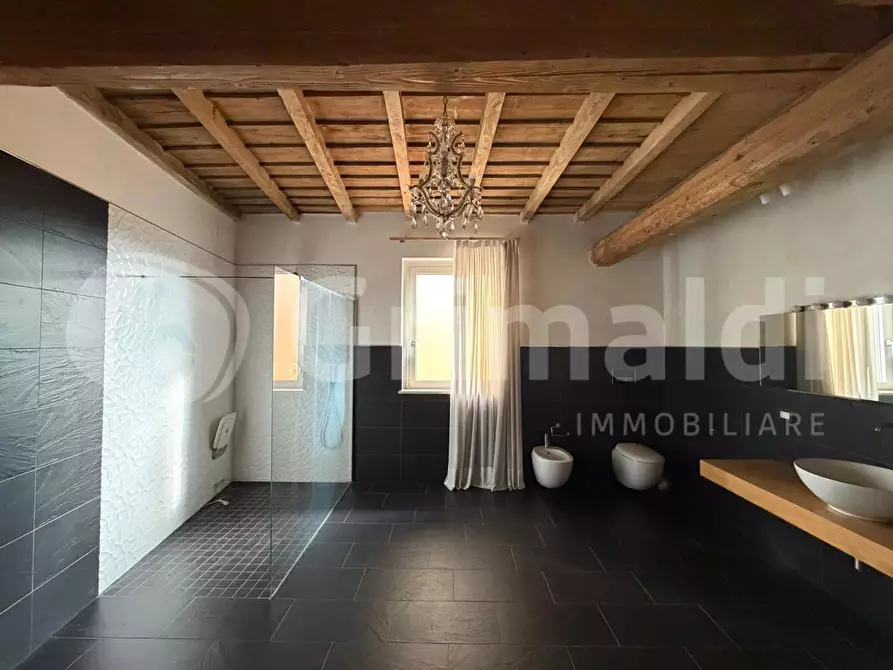 Immagine 17 di Casa indipendente in vendita  in Via UMBERTO I, 30 a Inverno E Monteleone