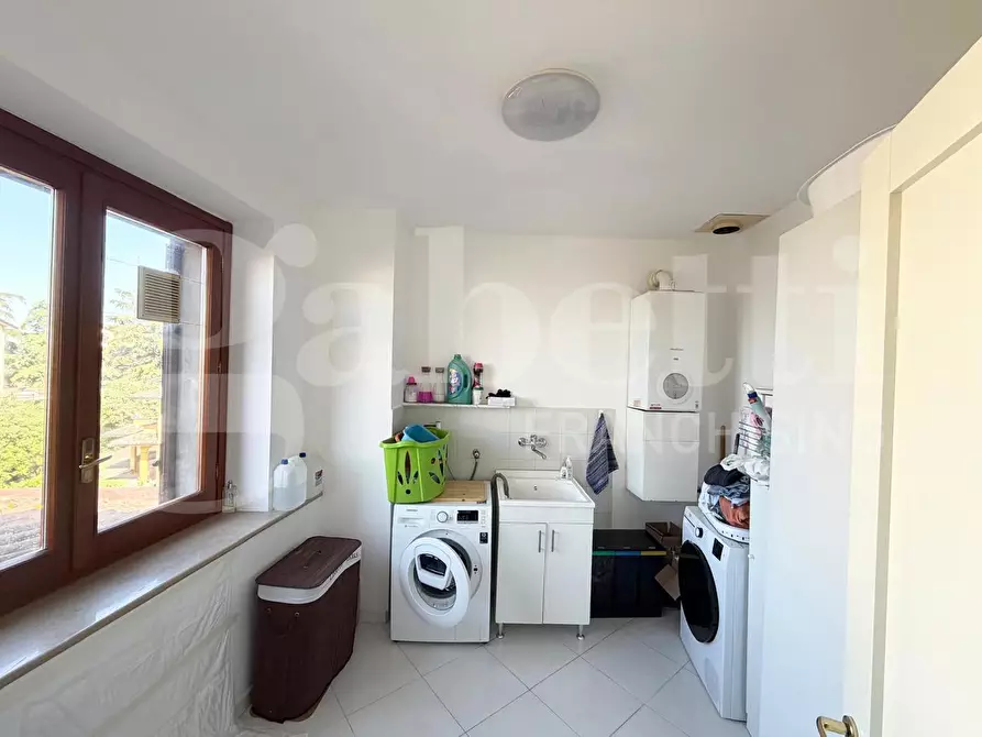 Immagine 33 di Appartamento in vendita  in Via MICHELANGELO, 33 a Assisi