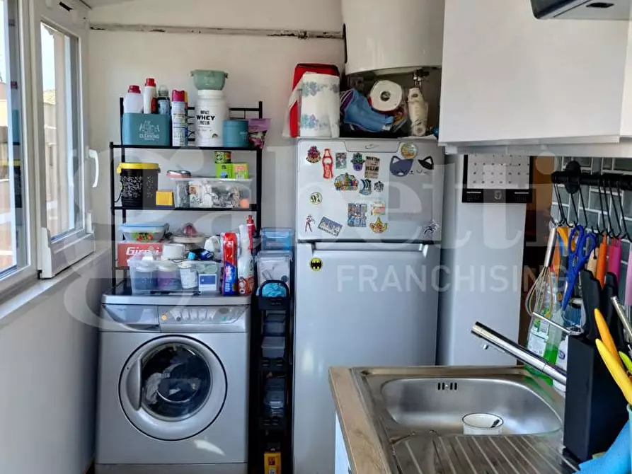 Immagine 9 di Appartamento in vendita  in Via delle Palme, 87 a Roma