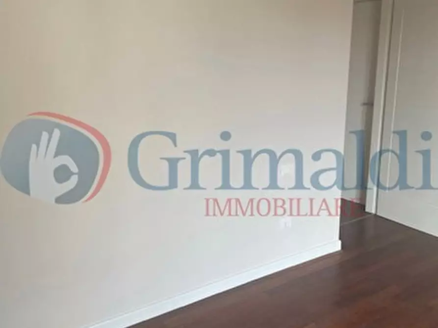 Immagine 13 di Appartamento in vendita  in Piazza attias a Livorno