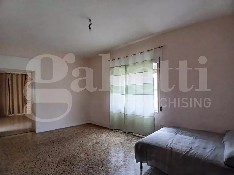 Immagine 9 di Appartamento in vendita  in Via Santa Maria la Fossa a Capua