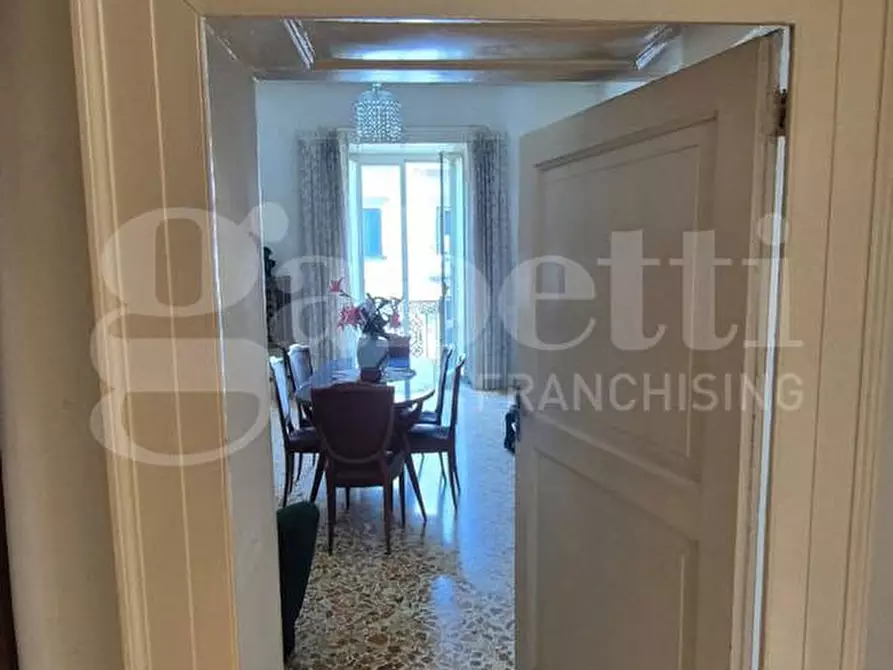 Immagine 20 di Appartamento in vendita  in Corso Umberto I, 94 a Torre Annunziata