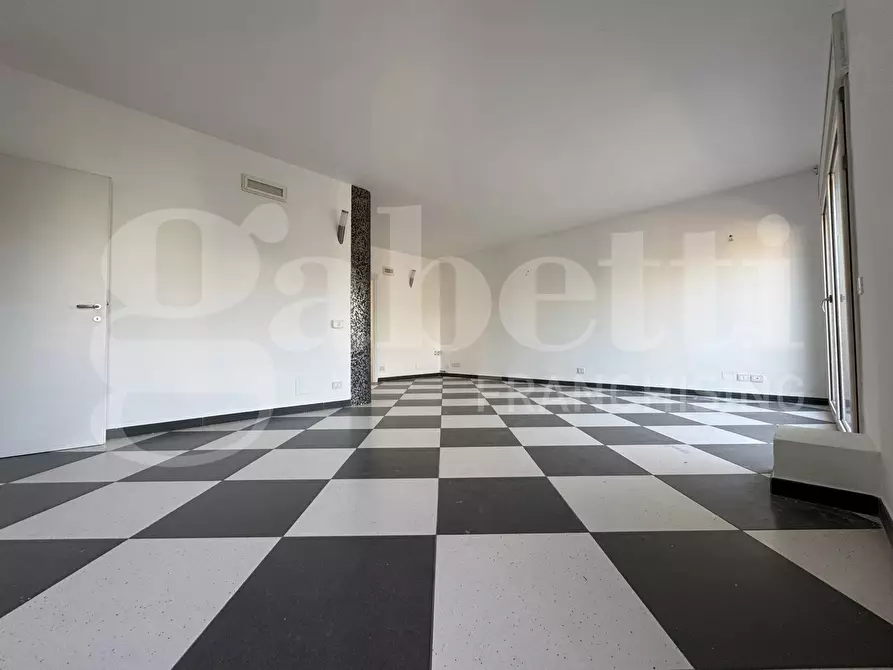 Immagine 2 di Appartamento in vendita  in Viale Giuseppe Grassi, 140 a Lecce