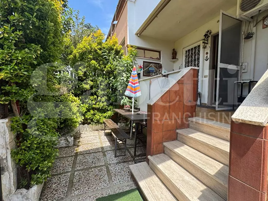 Immagine 2 di Appartamento in vendita  in Via Ettore, 3 a Ardea