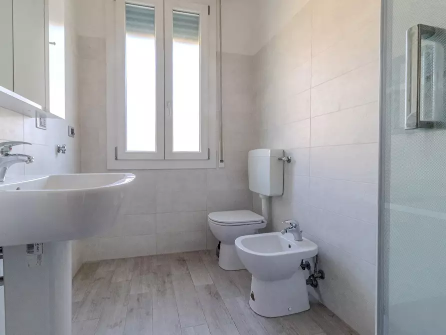 Immagine 15 di Appartamento in vendita  in Via Lazio, 5 a Bologna