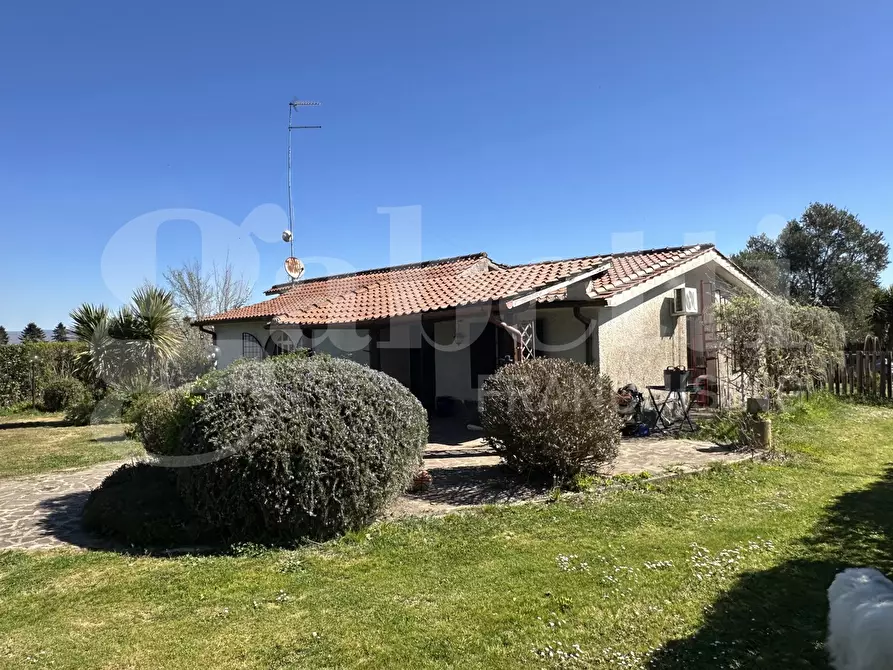 Immagine 2 di Villa in vendita  in Via FONTE CAPOCCIA, 00 a Bassano Romano