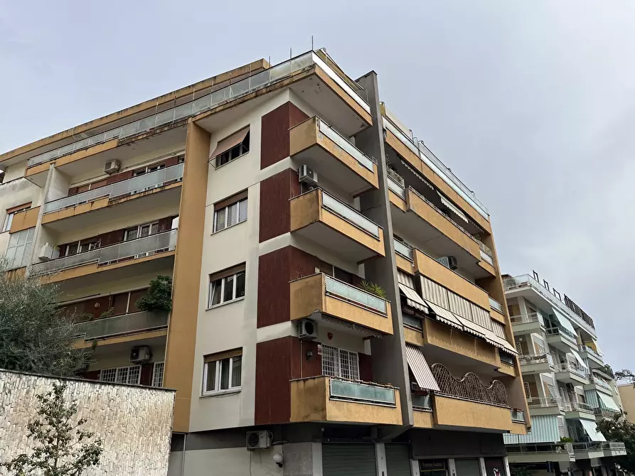 Immagine 2 di Appartamento in vendita  in Via Attilio Friggeri, 25 a Roma