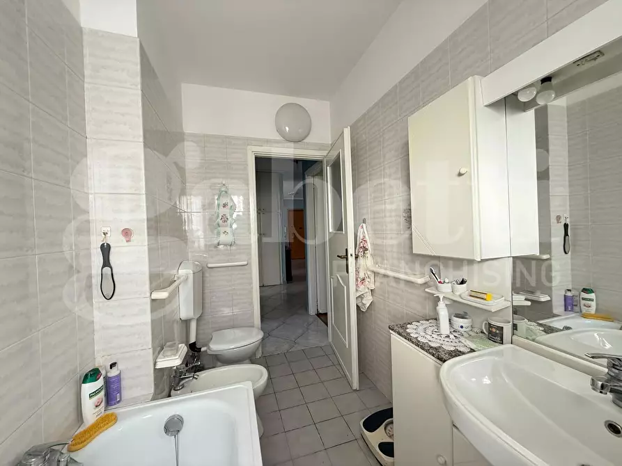 Immagine 20 di Appartamento in vendita  in Via Olevano a Grugliasco