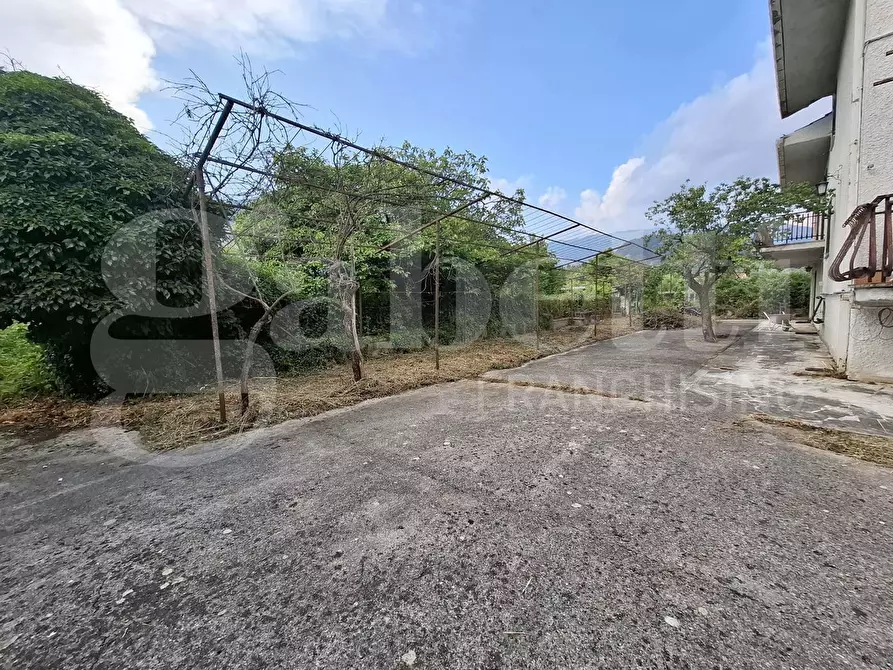 Immagine 39 di Villa in vendita  in Via Salceto, 12 a Sora