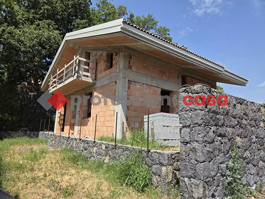 Immagine 30 di Villa in vendita  in Via Spirito Santo a Aci Sant'antonio