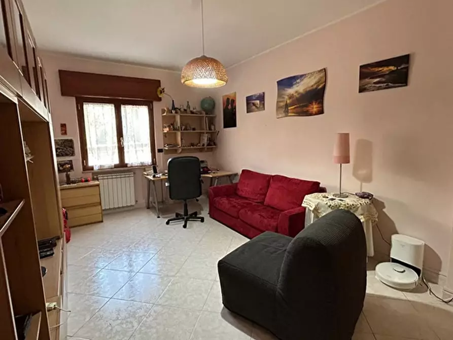 Immagine 10 di Appartamento in vendita  in Via Michele Guadagno a Napoli