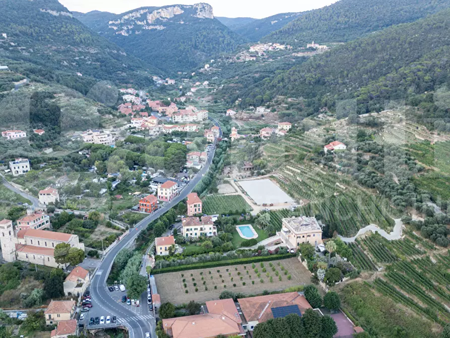 Immagine 14 di Appartamento in vendita  in Via Calvisio a Finale Ligure