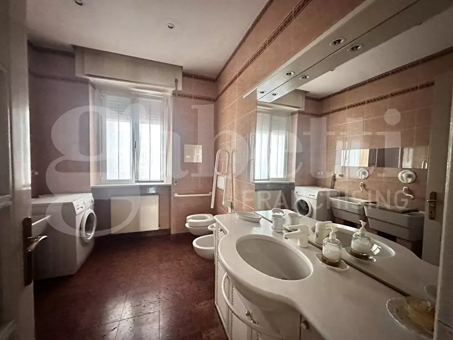 Immagine 31 di Appartamento in vendita  in Corso xxv aprile, 1 a Erba