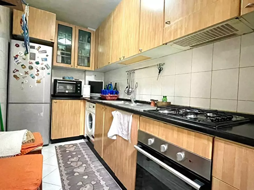 Immagine 6 di Appartamento in vendita  in Via Annibale de Gasperis a Napoli