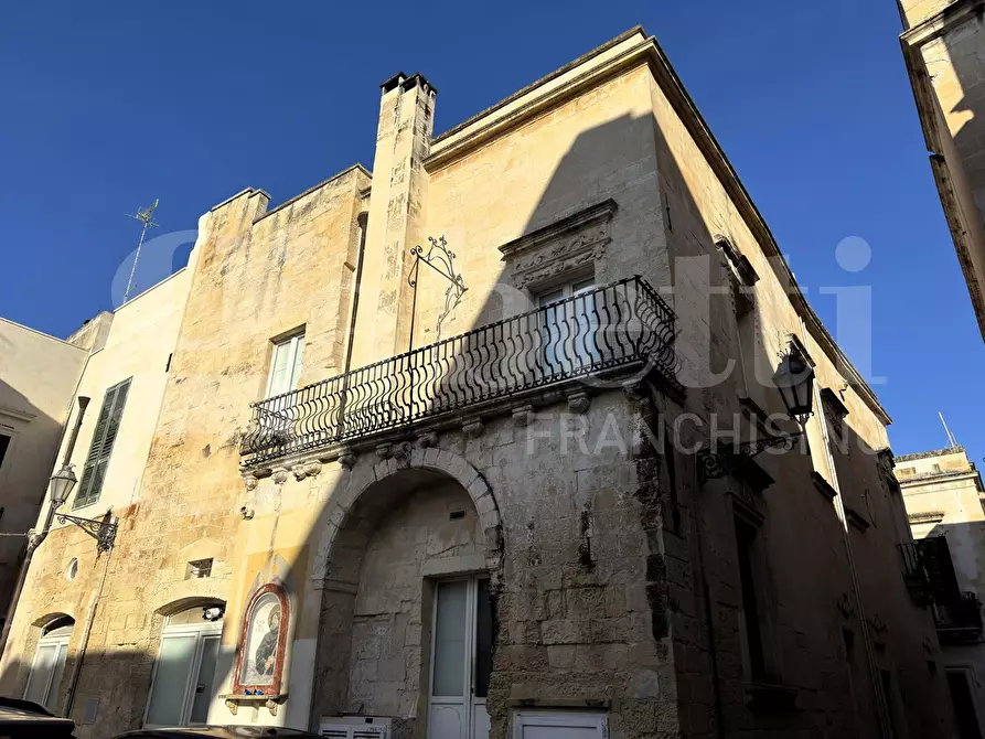 Immagine 5 di Appartamento in vendita  in Vico del Theutra, 14 a Lecce