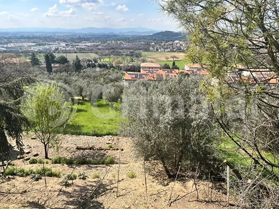Immagine 2 di Terreno residenziale in vendita  in Via canova a Perugia