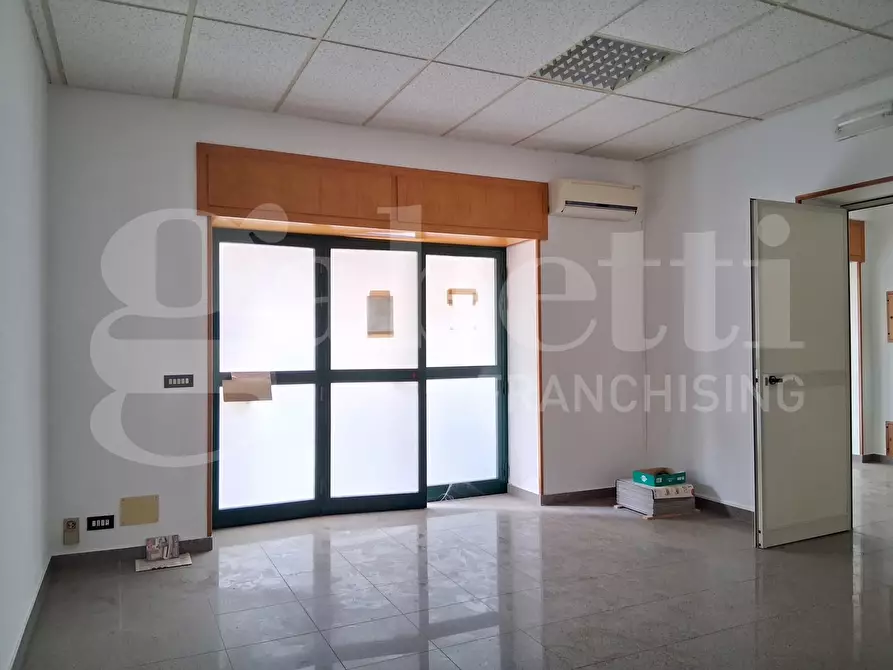 Immagine 4 di Magazzino in vendita  in Via Ciullo D'Alcamo, 4 a Ragusa