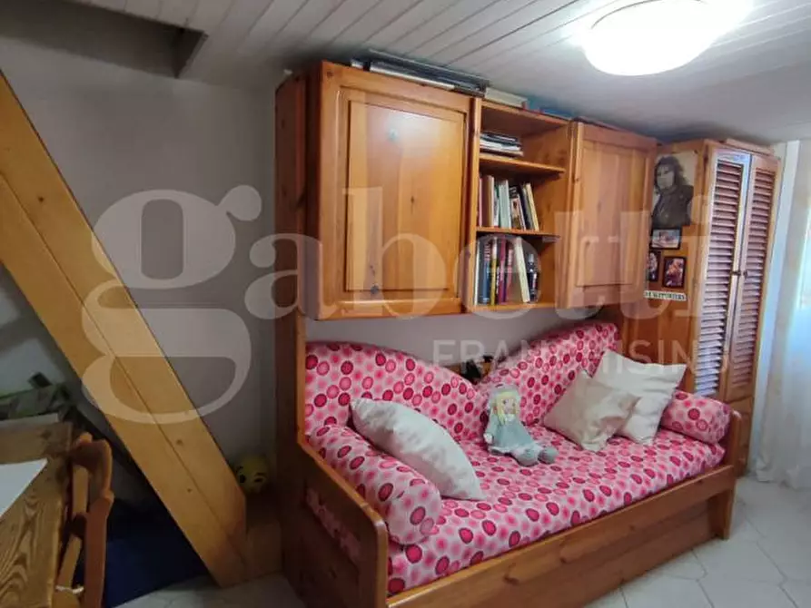 Immagine 17 di Appartamento in vendita  in Corso Umberto I, 178 a Torre Annunziata