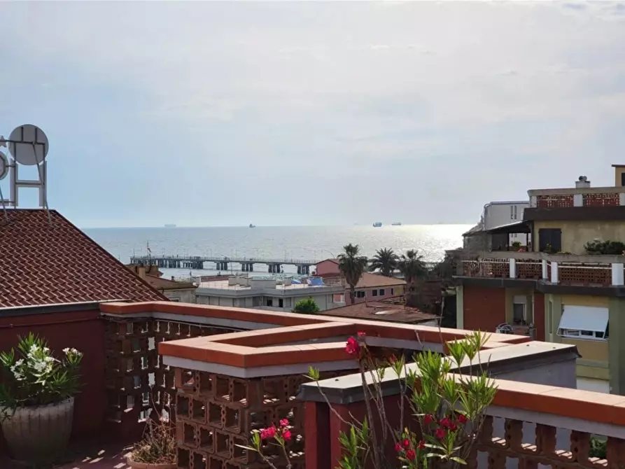 Immagine 1 di Attico in vendita  in Via Zolezzi, 1235 a Massa