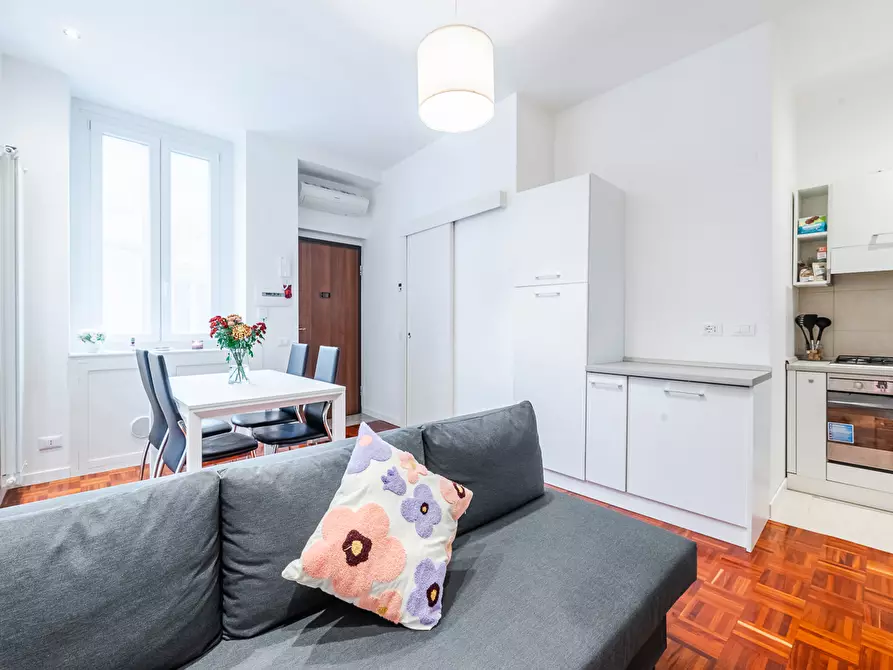 Immagine 1 di Appartamento in affitto  in Via coluccio salutati a Milano