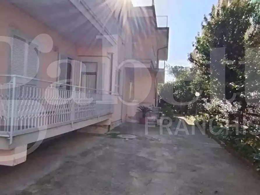 Immagine 7 di Palazzo in vendita  in Via corridoni a Aversa