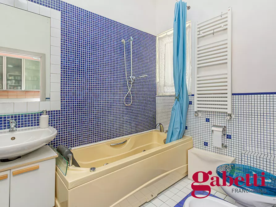 Immagine 10 di Appartamento in vendita  in Via Cilea, 64 a Napoli