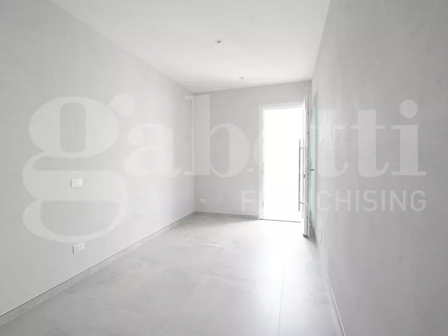 Immagine 18 di Casa bifamiliare in vendita  in Viale Giuseppe Garibaldi, . a Venezia