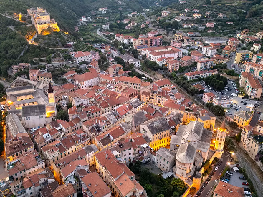 Immagine 18 di Appartamento in vendita  in Via Del Cigno a Finale Ligure