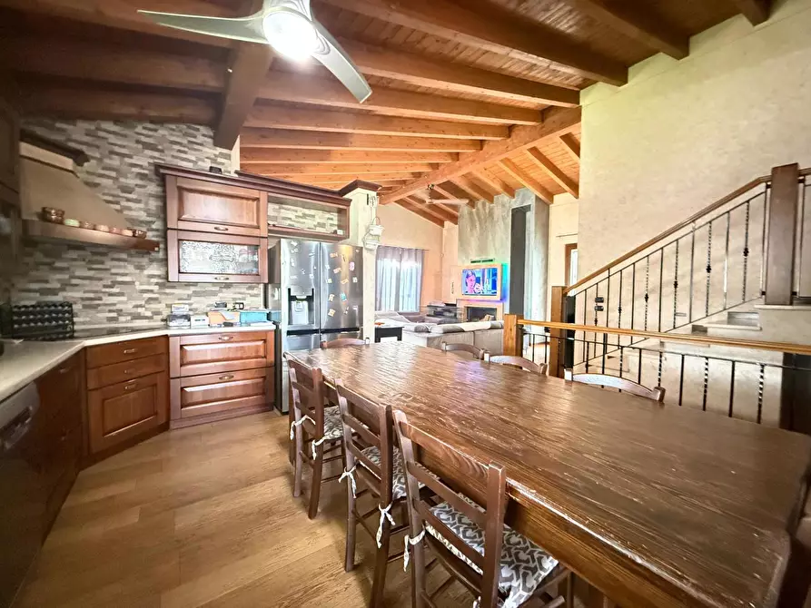 Immagine 15 di Villa in vendita  in Via C.A. DALLA CHIESA, 45 a Trenzano