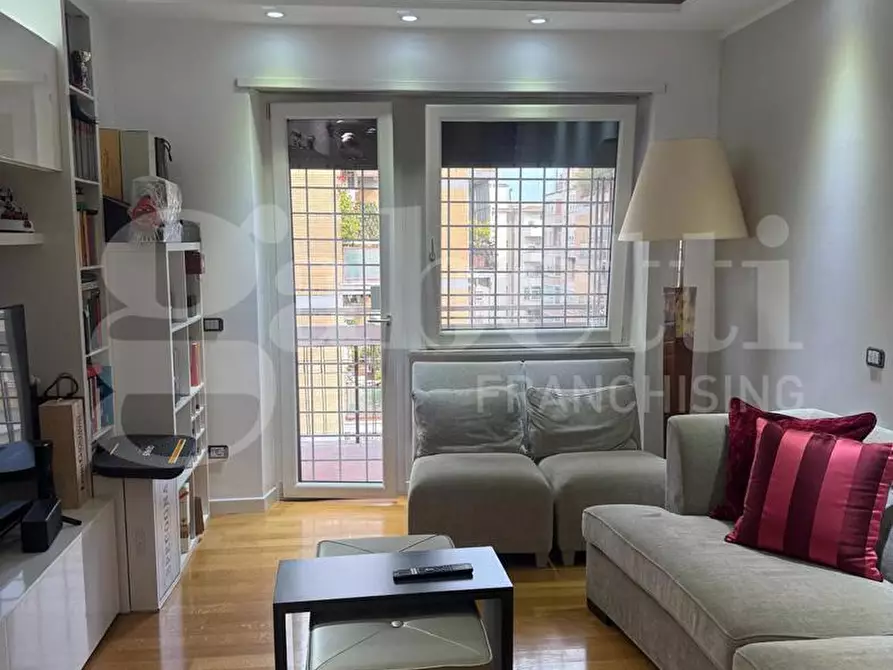 Immagine 1 di Appartamento in vendita  in Via Antonio De Viti De Marco a Roma