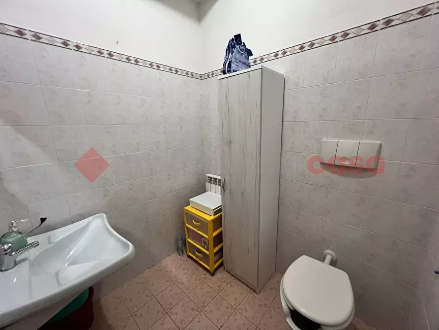 Immagine 11 di Locale commerciale in affitto  in Via Trento e Trieste a Spoleto