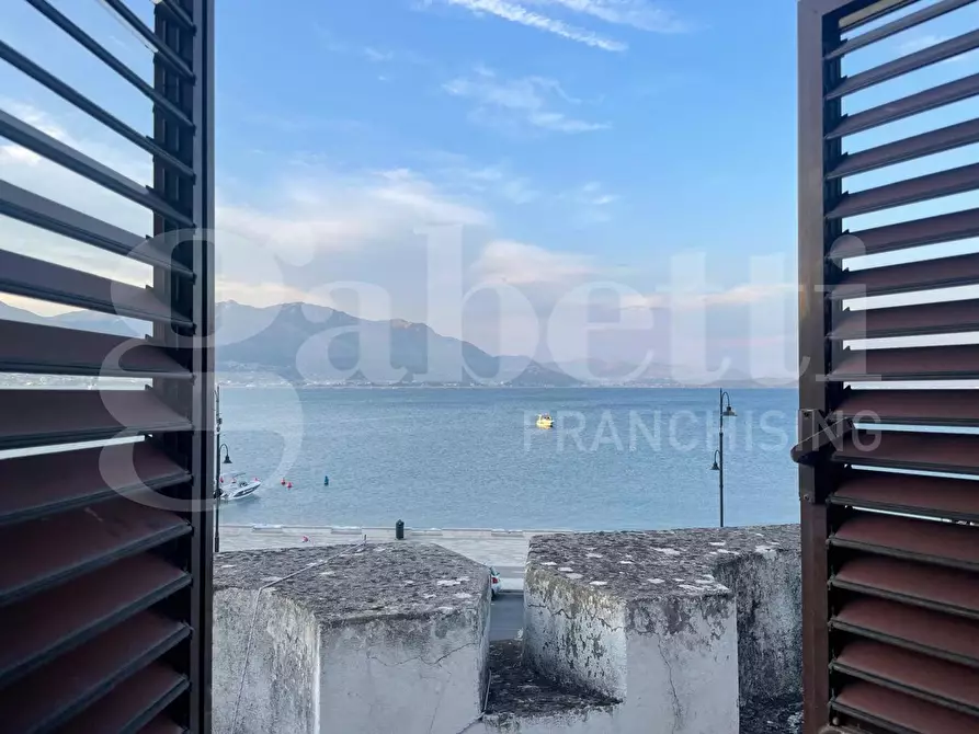 Immagine 16 di Attico in vendita  in Piazza Sebastiano  Conca, 5 a Gaeta