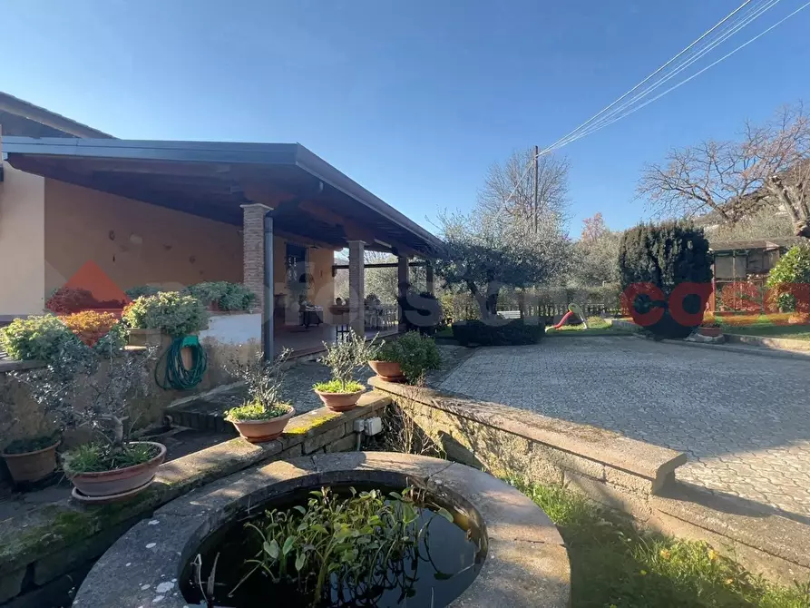 Immagine 1 di Casa bifamiliare in vendita  in Strada VICINALE VALLE D'UOVO, 7 a Fumone