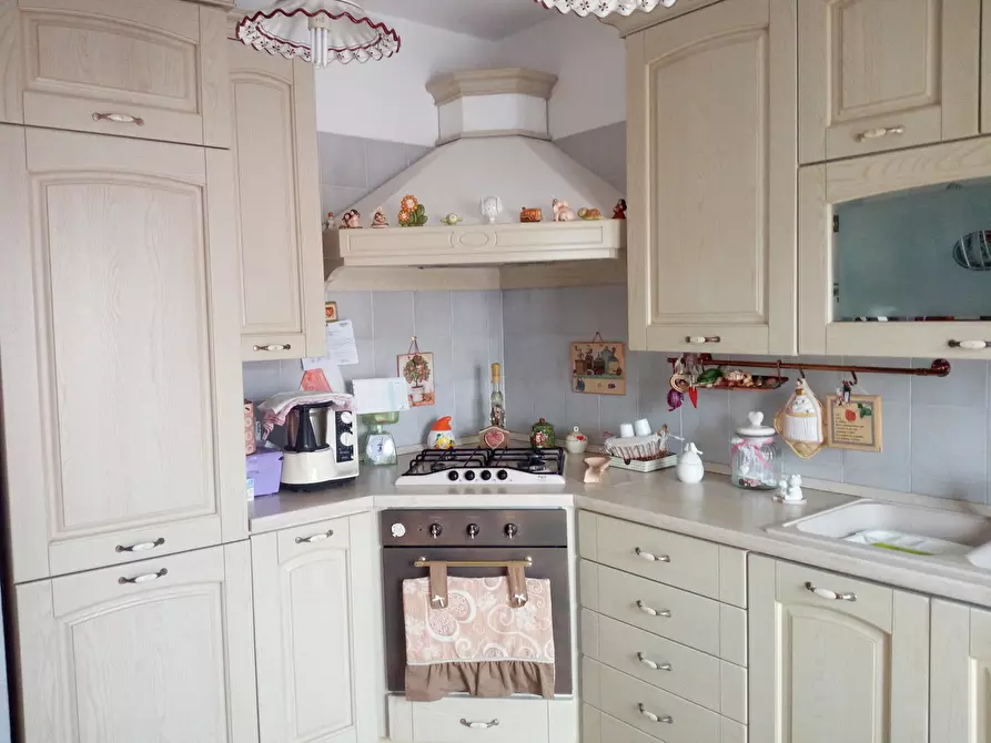 Immagine 15 di Appartamento in vendita  in Piazza SANDRO PERTINI, 5 a Taranto