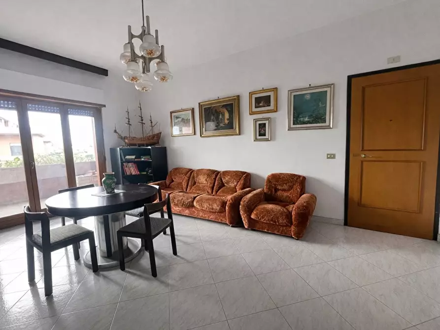 Immagine 4 di Appartamento in vendita  in Vicolo Dei Monti Di San Paolo, 4 a Roma