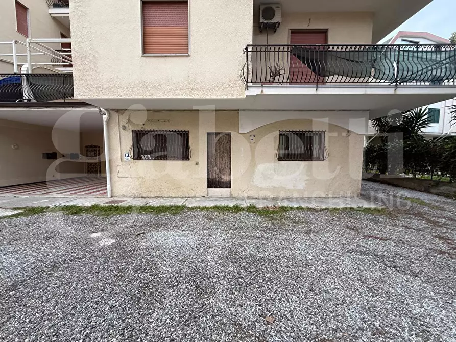 Immagine 2 di Magazzino in vendita  in Via S.S.18 Litoranea, snc a Gizzeria