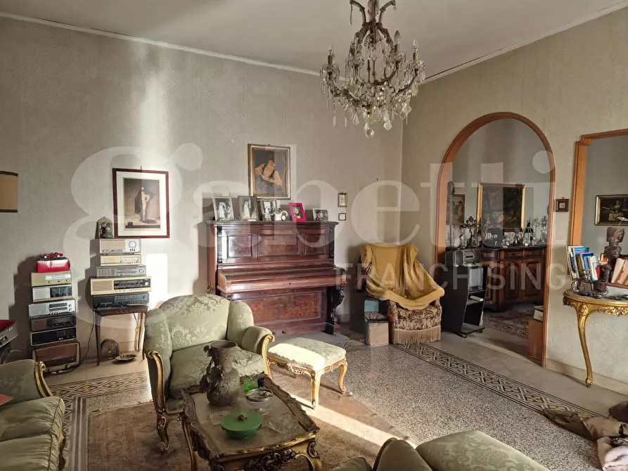 Immagine 11 di Appartamento in vendita  in Traversa Maresca, 14 a Torre Annunziata