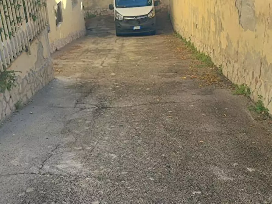 Immagine 6 di Magazzino in vendita  in Via Bartololongo, 333 a Napoli